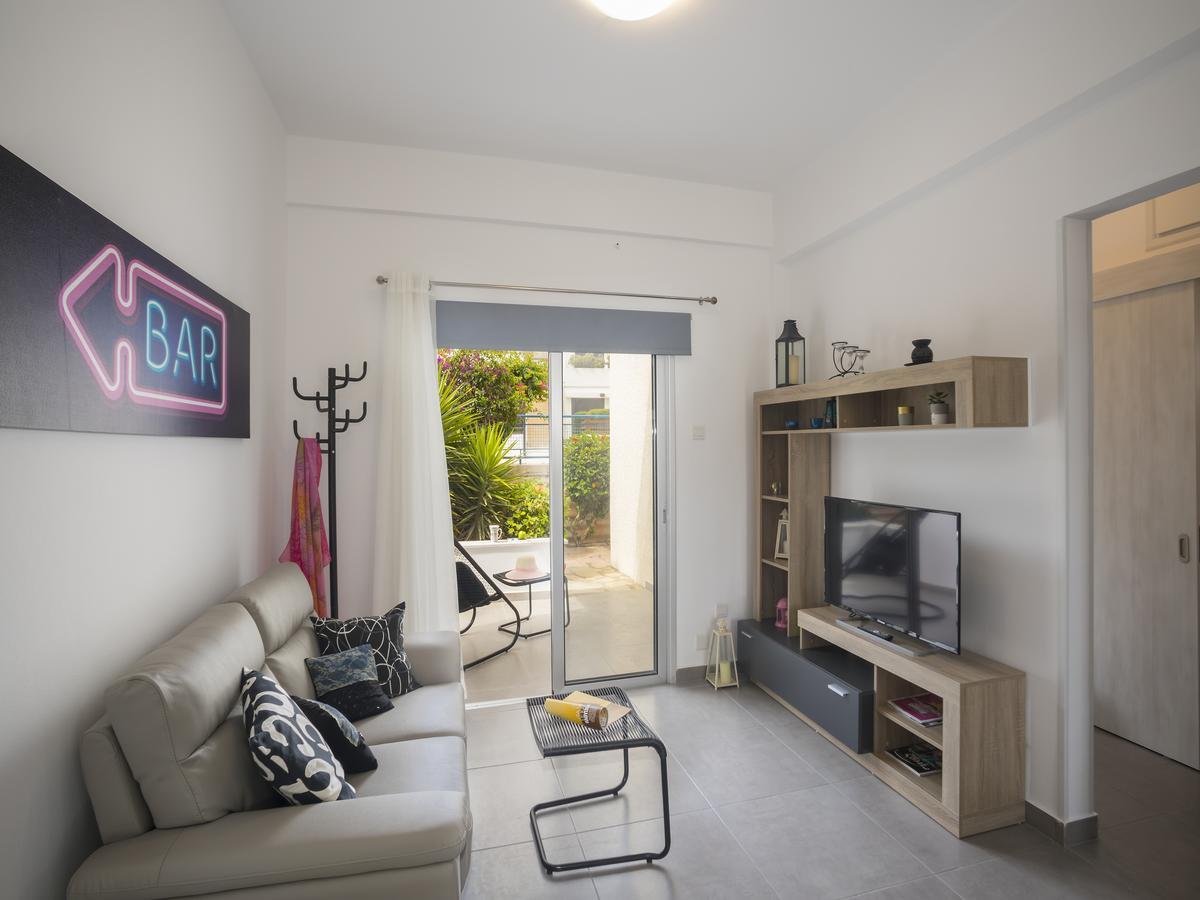 פרוטאראס Ayios Elias Alice Suite מראה חיצוני תמונה